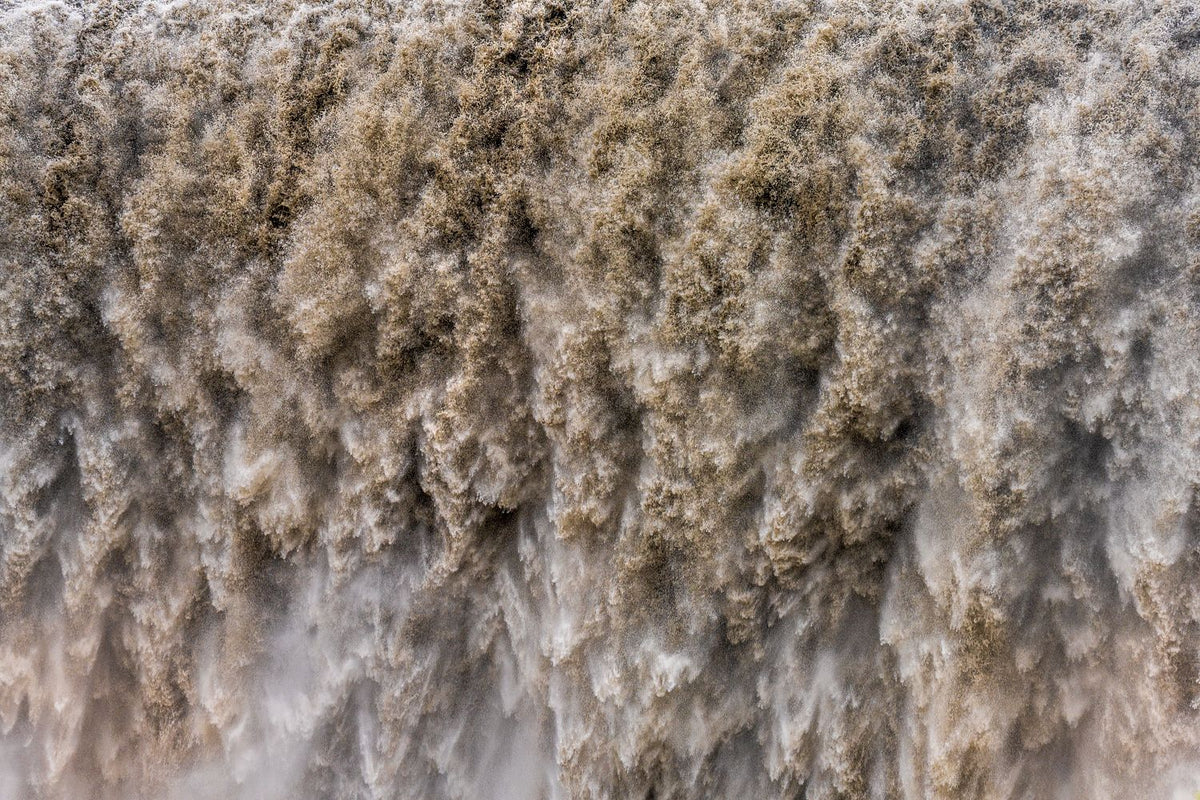 Dettifoss Falling